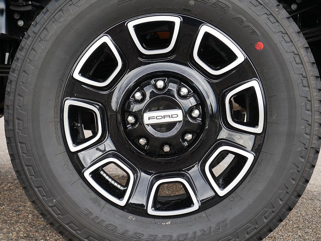 2027 Ford F-350SD Platinum CREW 4WD