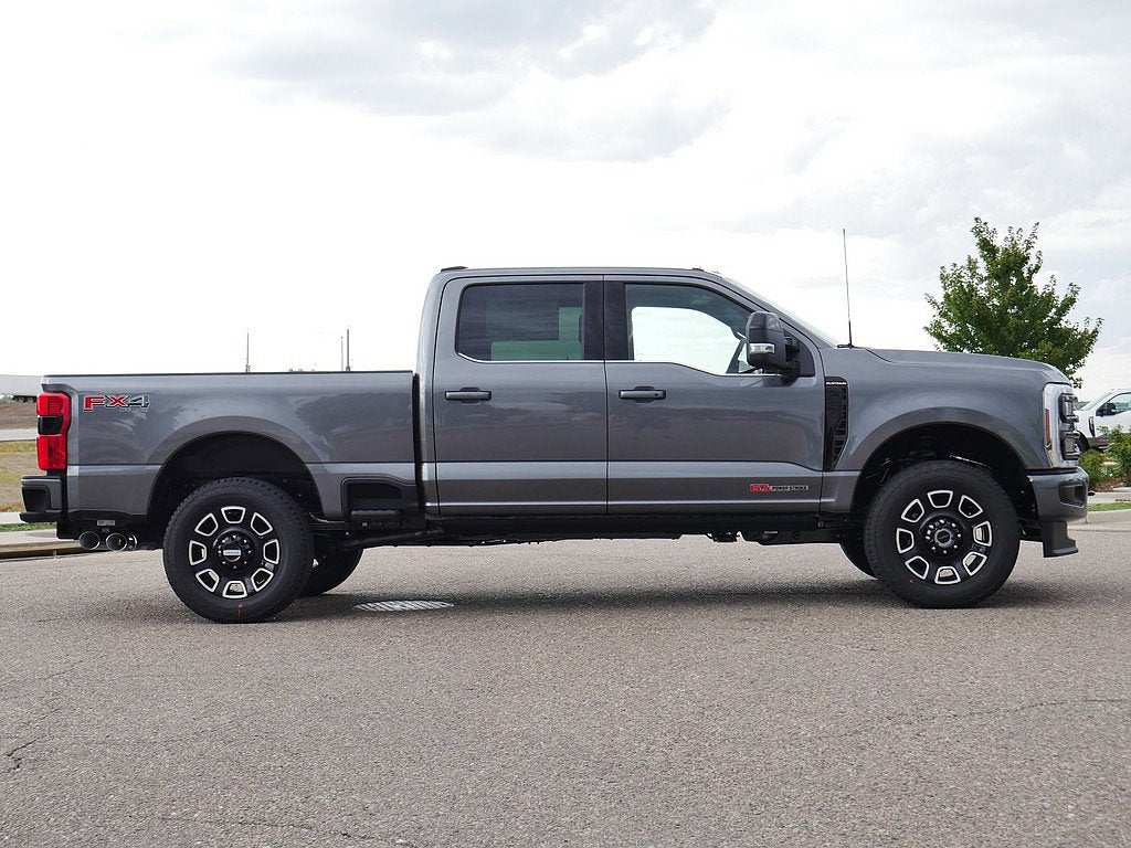 2027 Ford F-350SD Platinum CREW 4WD