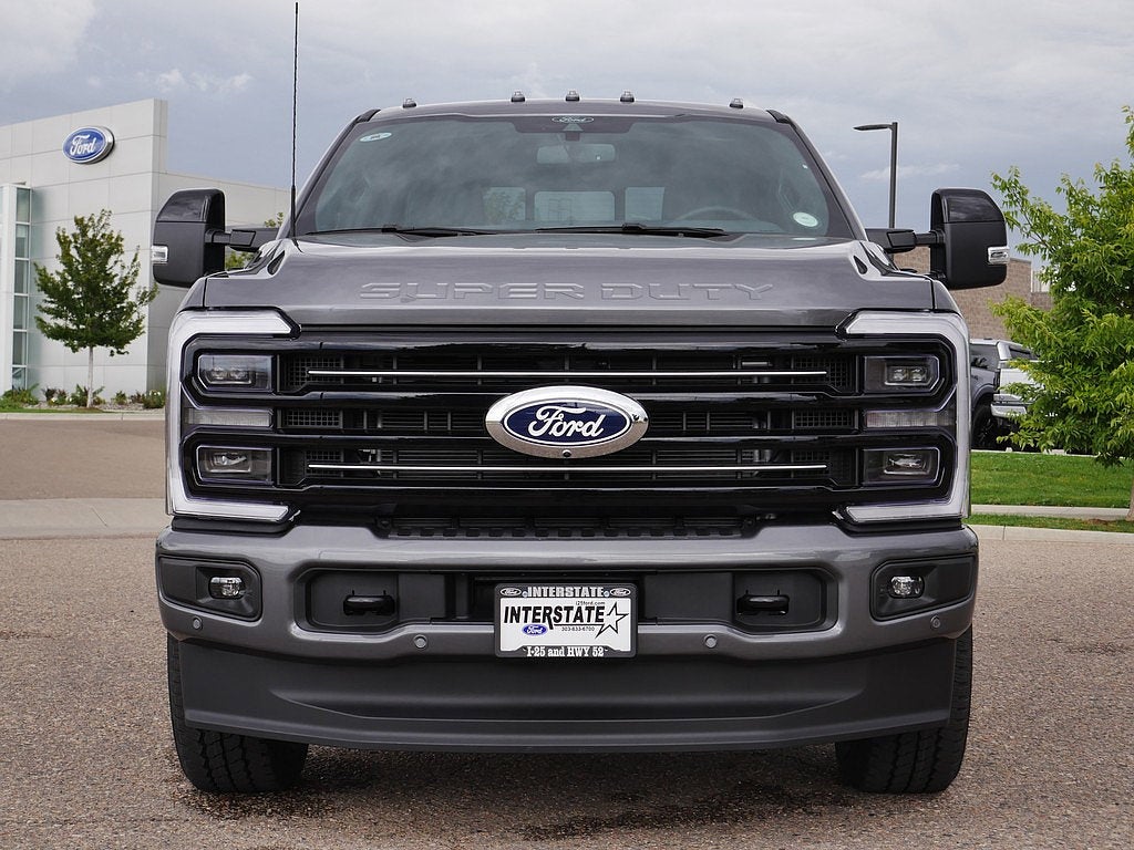 2027 Ford F-350SD Platinum CREW 4WD