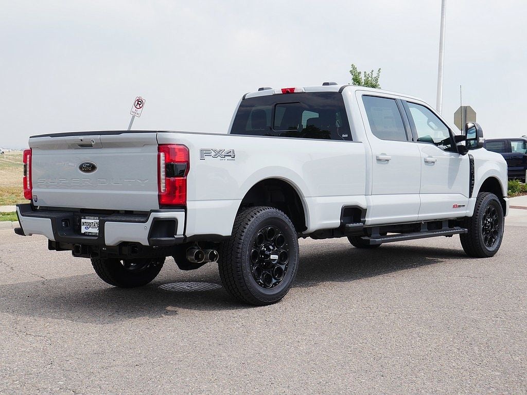 2026 Ford F-350SD Lariat CREW 4WD