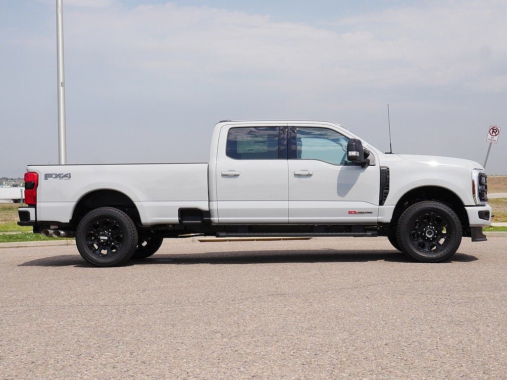 2026 Ford F-350SD Lariat CREW 4WD