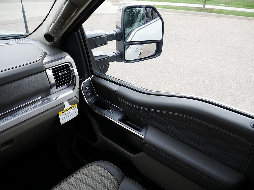 2026 Ford F-350SD Platinum CREW 4WD