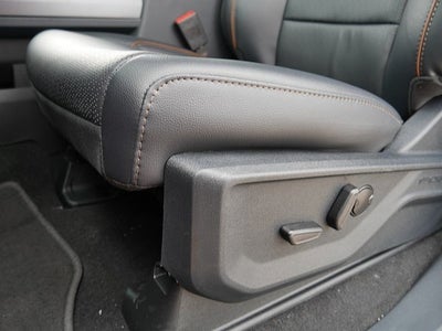 2025 Ford F-350SD Lariat CREW 4WD