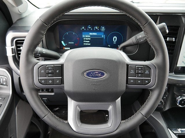 2025 Ford F-350SD Lariat CREW 4WD