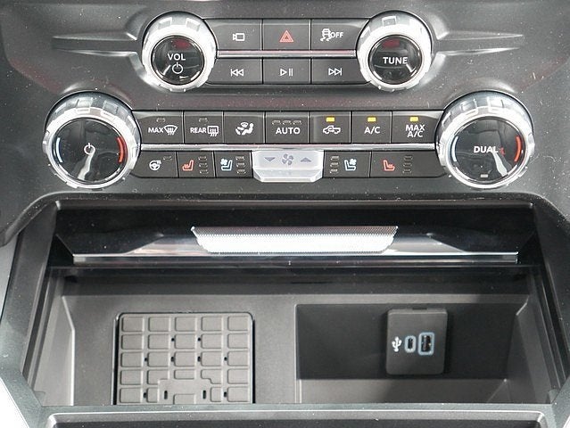 2025 Ford F-350SD Lariat CREW 4WD