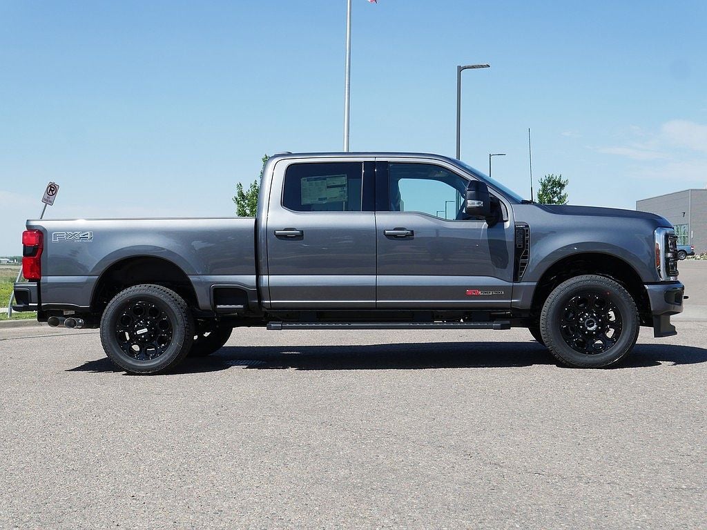 2026 Ford F-350SD Lariat CREW 4WD
