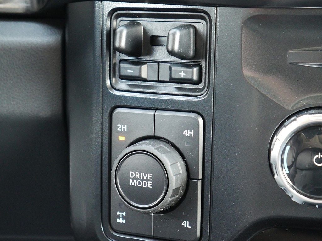 2026 Ford F-350SD Lariat CREW 4WD