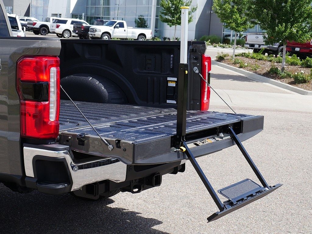2026 Ford F-350SD Lariat CREW 4WD
