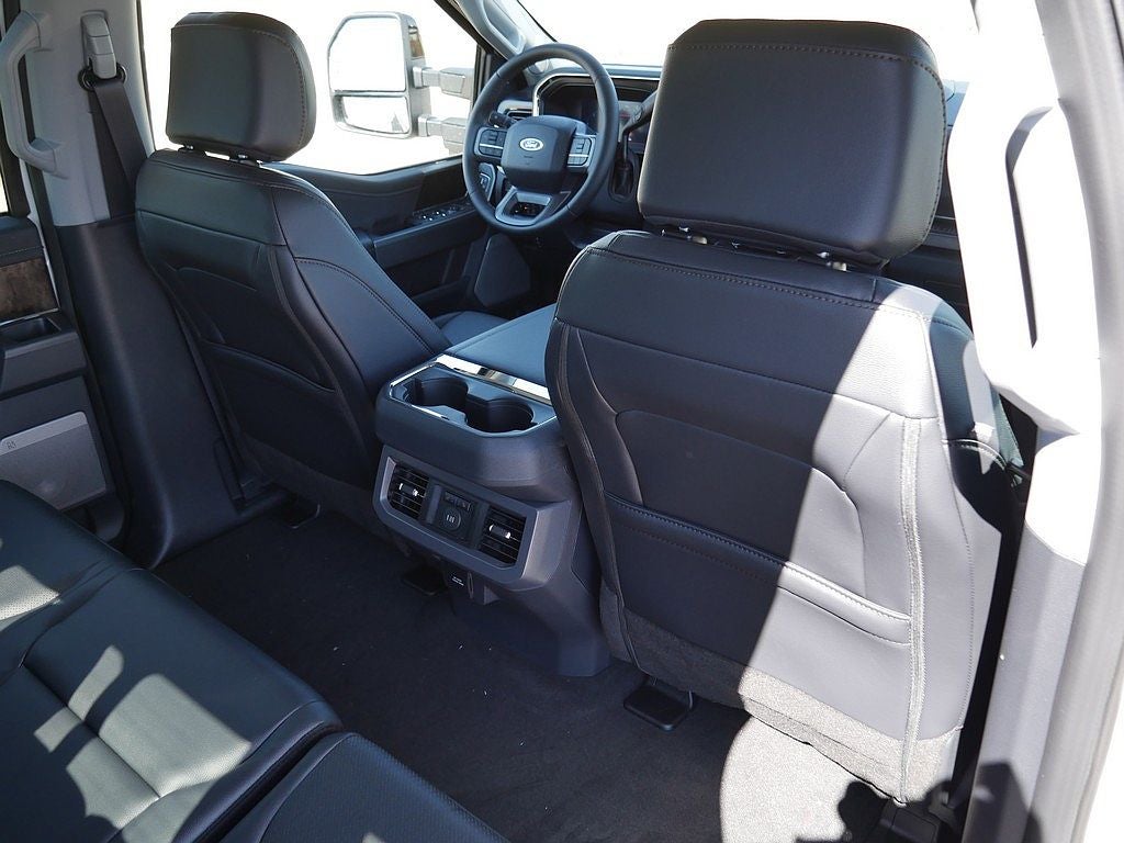 2026 Ford F-350SD Lariat CREW 4WD