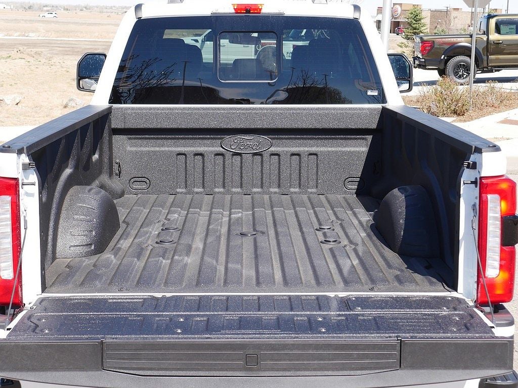 2026 Ford F-350SD Lariat CREW 4WD