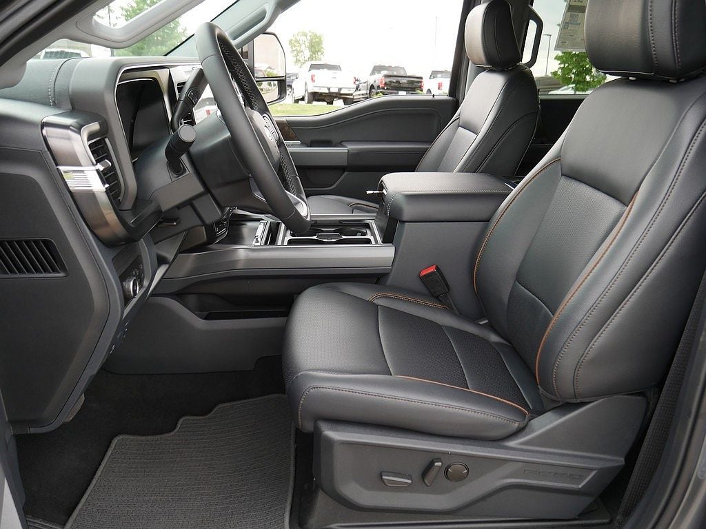 2026 Ford F-350SD Lariat CREW 4WD