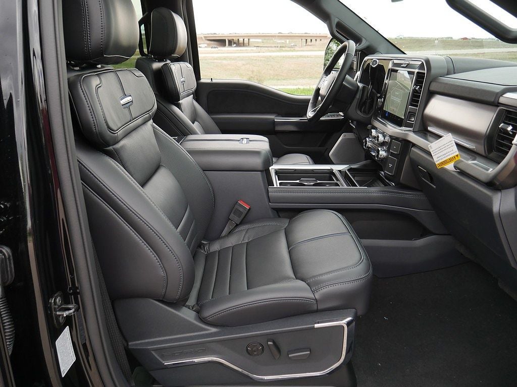 2026 Ford F-350SD Platinum CREW 4WD