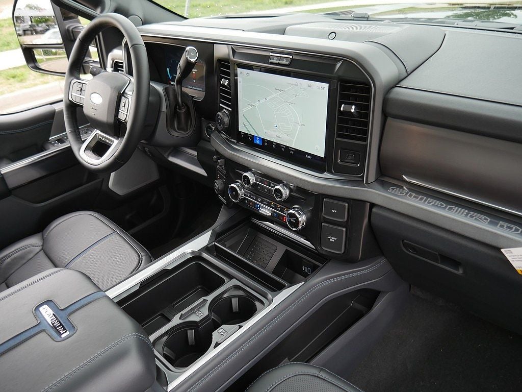 2026 Ford F-350SD Platinum CREW 4WD