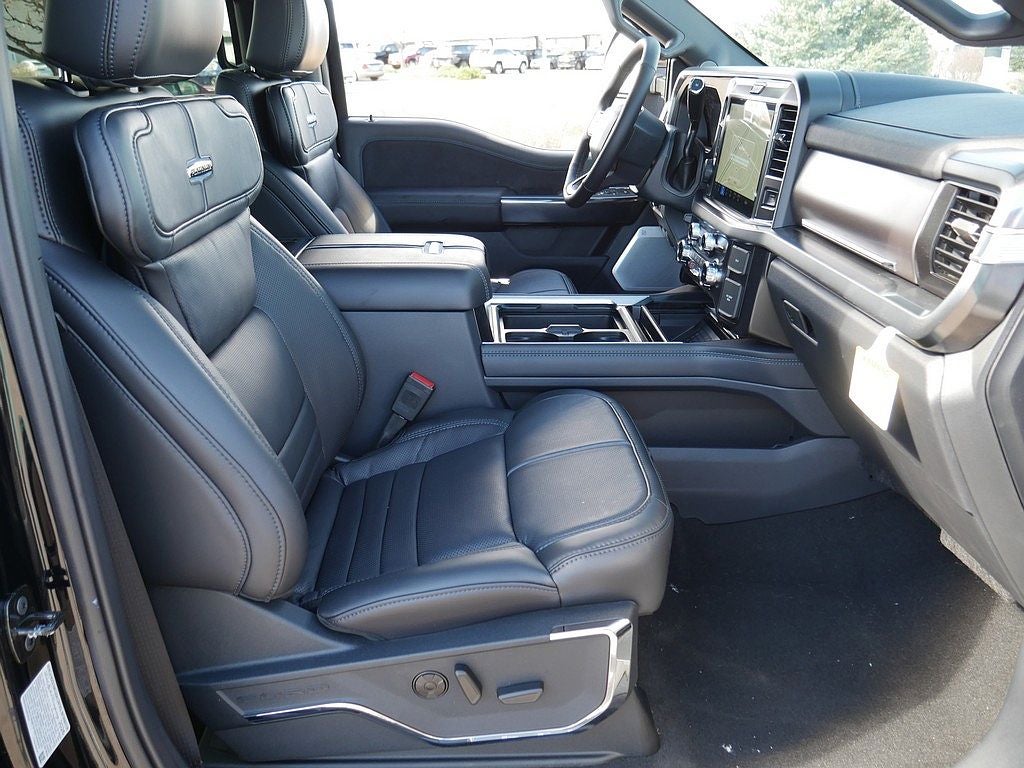 2026 Ford F-350SD Platinum CREW 4WD