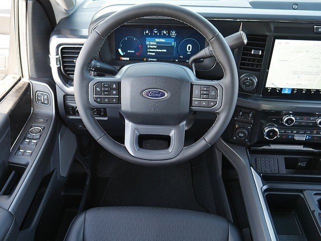 2025 Ford F-350SD Lariat CREW 4WD