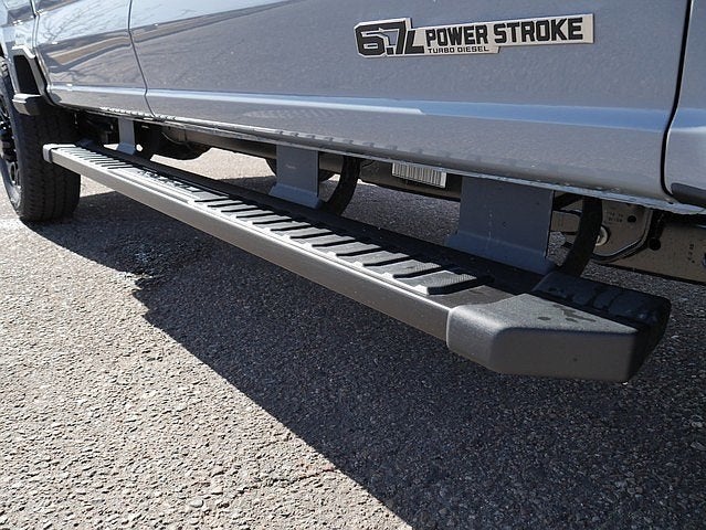 2025 Ford F-350SD Lariat CREW 4WD