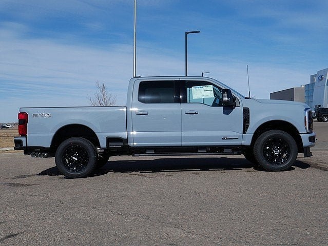 2025 Ford F-350SD Lariat CREW 4WD
