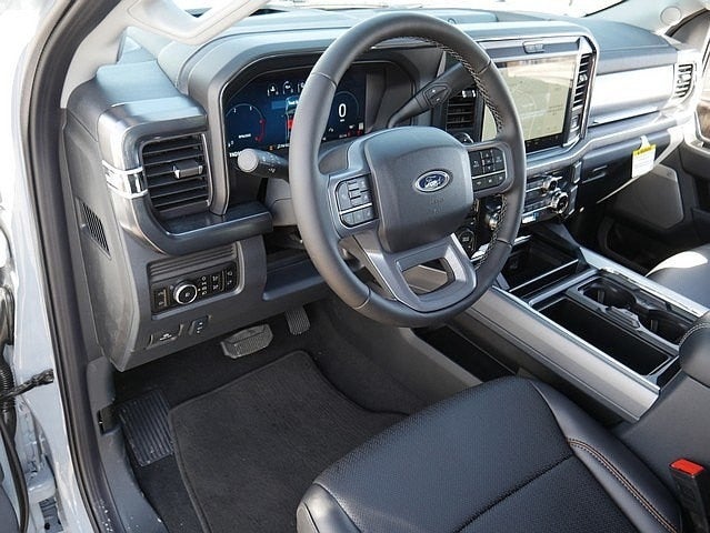 2025 Ford F-350SD Lariat CREW 4WD