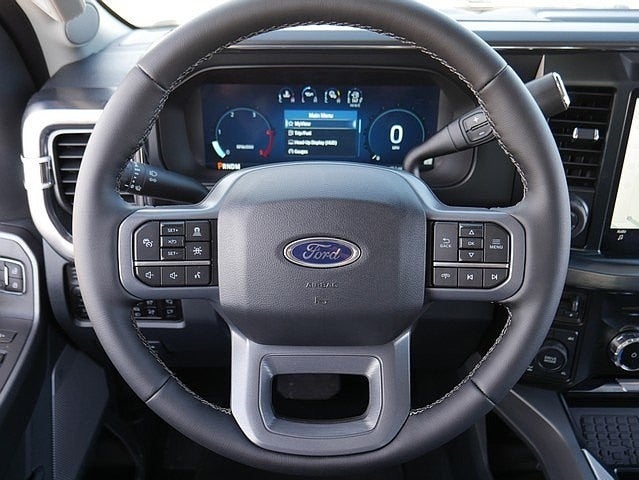 2025 Ford F-350SD Lariat CREW 4WD