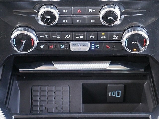 2025 Ford F-350SD Lariat CREW 4WD