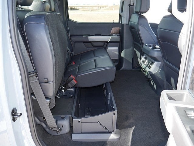 2025 Ford F-350SD Lariat CREW 4WD