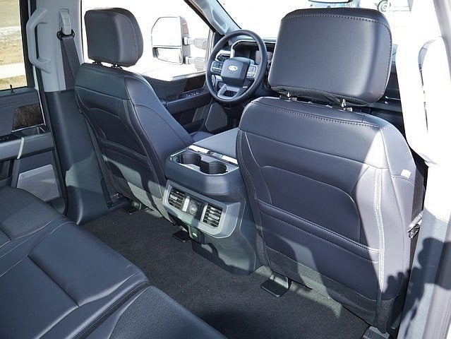 2025 Ford F-350SD Lariat CREW 4WD