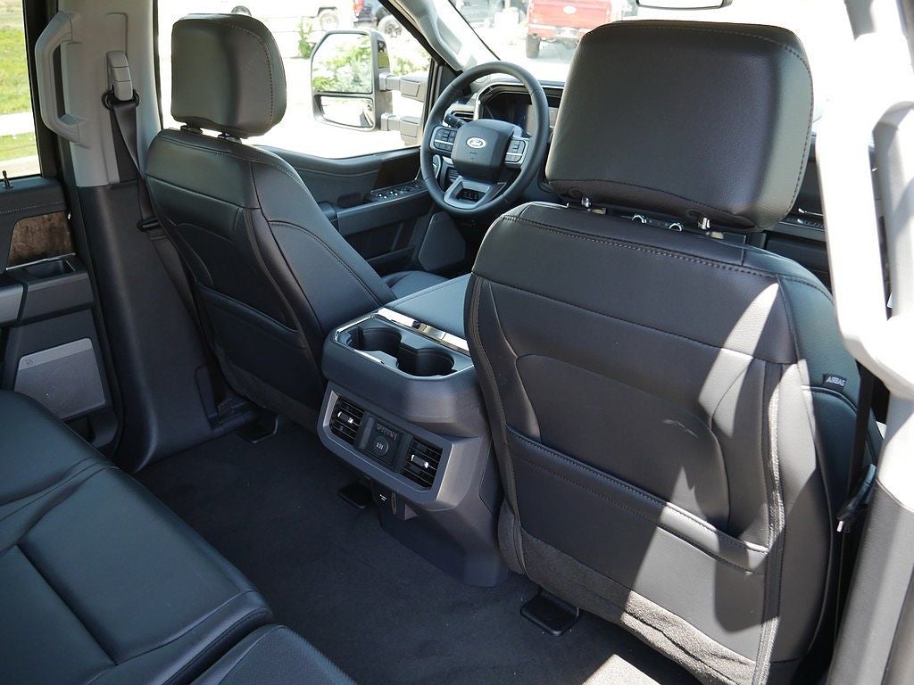 2026 Ford F-350SD Lariat CREW 4WD