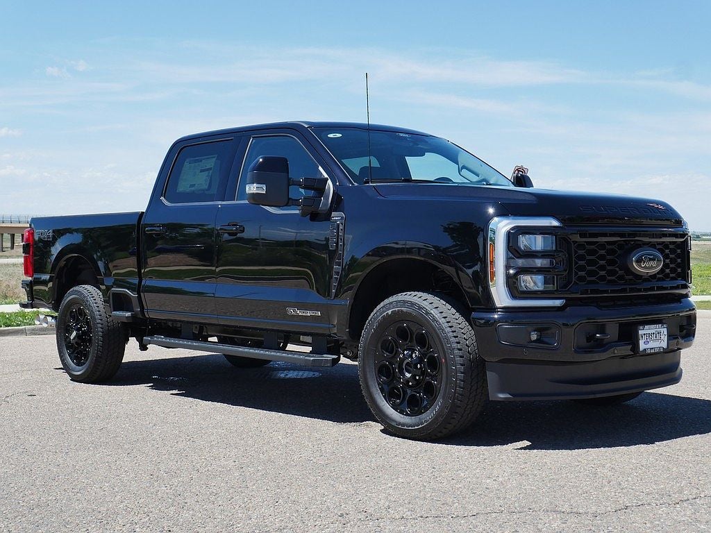 2026 Ford F-350SD Lariat CREW 4WD