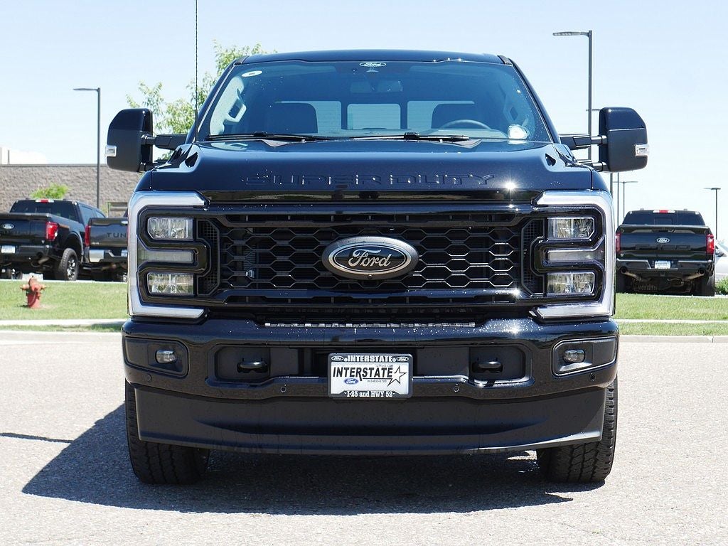 2026 Ford F-350SD Lariat CREW 4WD