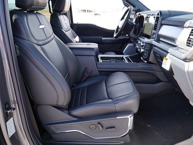 2025 Ford F-350SD Platinum CREW 4WD