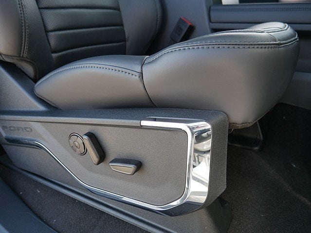 2025 Ford F-350SD Platinum CREW 4WD