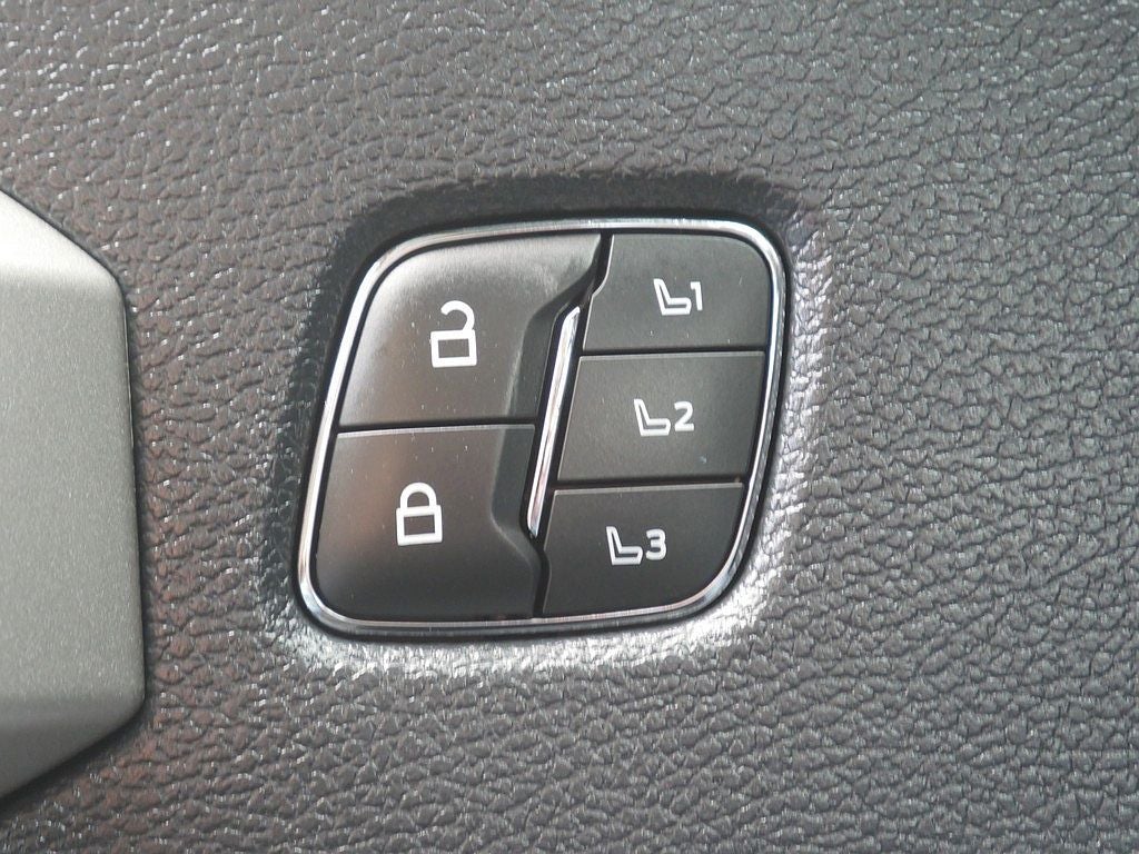 2022 Ford F-350SD Lariat CREW 6.7