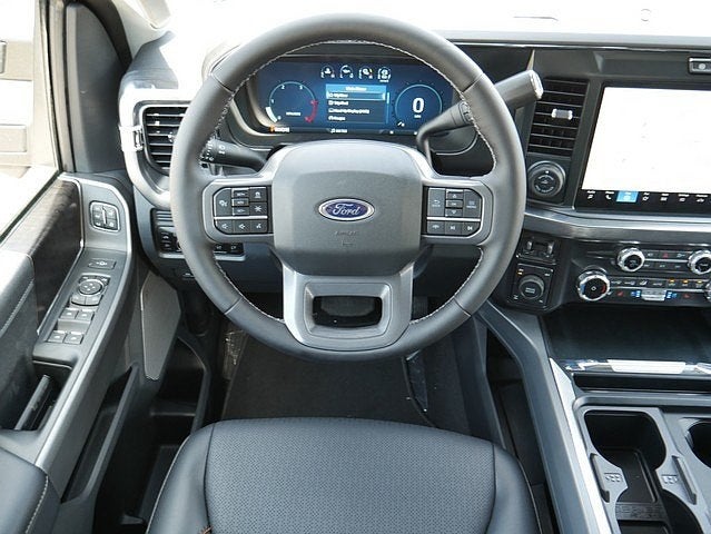 2025 Ford F-350SD Lariat CREW 4WD