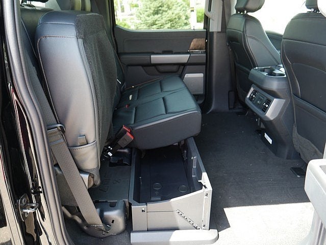 2025 Ford F-350SD Lariat CREW 4WD