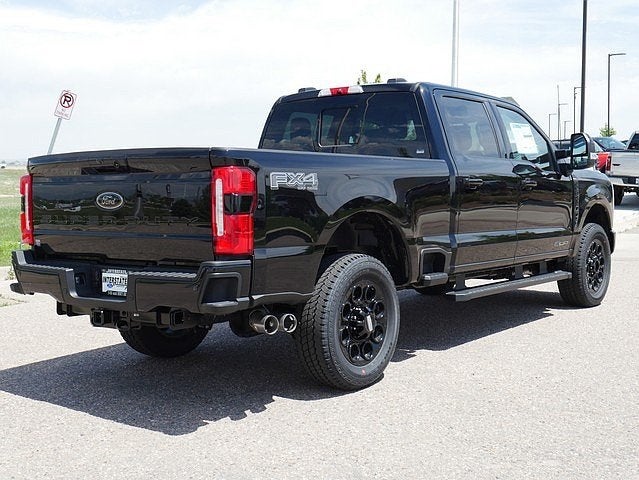 2025 Ford F-350SD Lariat CREW 4WD