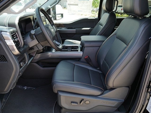 2025 Ford F-350SD Lariat CREW 4WD