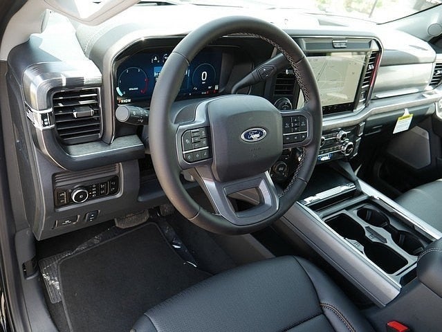 2025 Ford F-350SD Lariat CREW 4WD