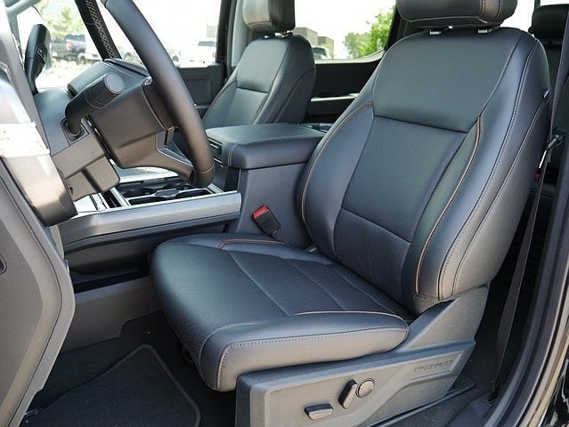 2025 Ford F-350SD Lariat CREW 4WD