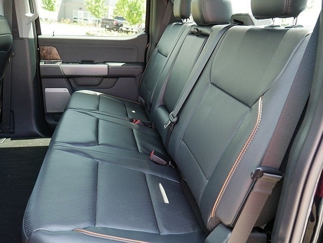 2025 Ford F-350SD Lariat CREW 4WD