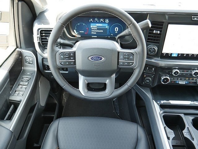 2025 Ford F-350SD Lariat CREW 4WD