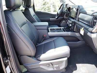 2025 Ford F-350SD Lariat CREW 4WD