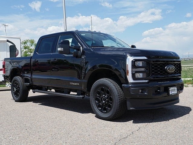 2025 Ford F-350SD Lariat CREW 4WD