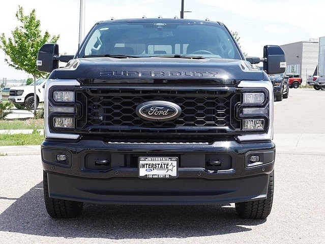 2025 Ford F-350SD Lariat CREW 4WD