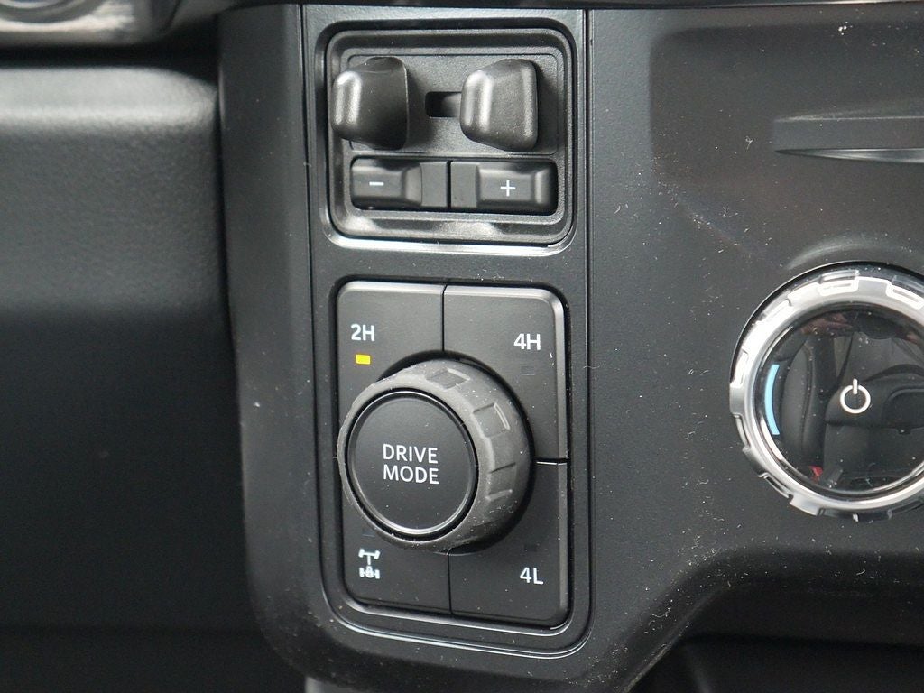2026 Ford F-350SD Lariat CREW 4WD