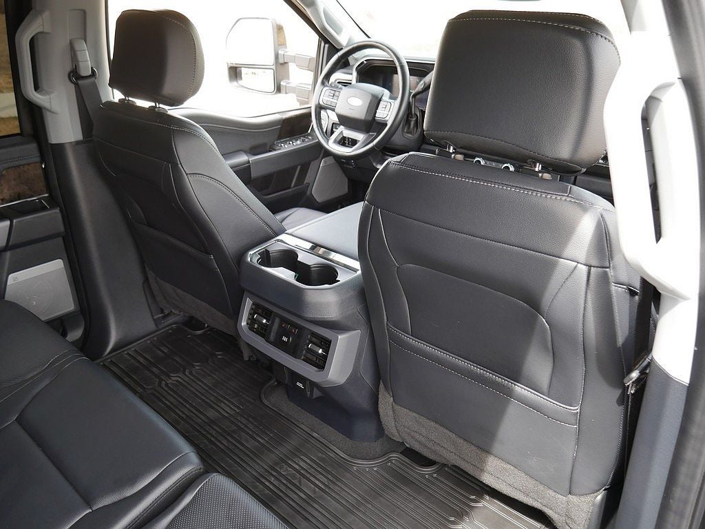 2024 Ford F-350SD Lariat CREW 6.7