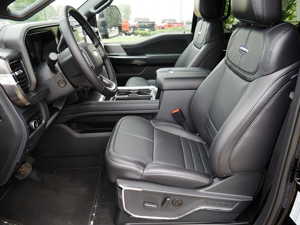2026 Ford F-350SD Platinum DRW