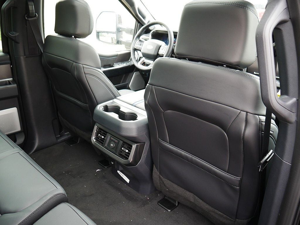 2026 Ford F-350SD Platinum DRW