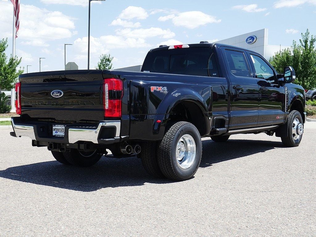 2026 Ford F-350SD Lariat DRW 4WD