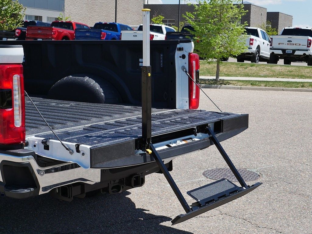 2026 Ford F-350SD Lariat DRW 4WD