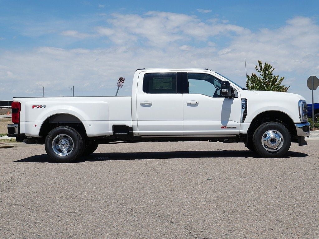 2026 Ford F-350SD Lariat DRW 4WD